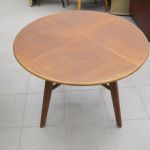 647 8512 COFFEE TABLE